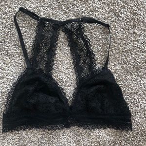 Black Victoria’s Secret lace bralette - M